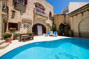 Ta' Kullarina Farmhouse with Private Pool in Island of Gozo
